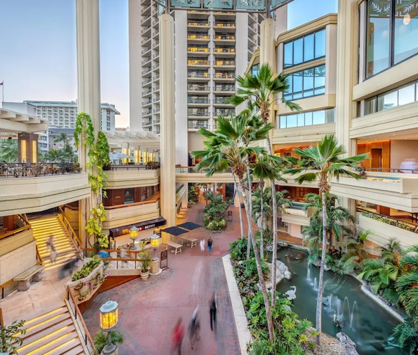 Hyatt Regency Waikiki Beach Resort & Spa
